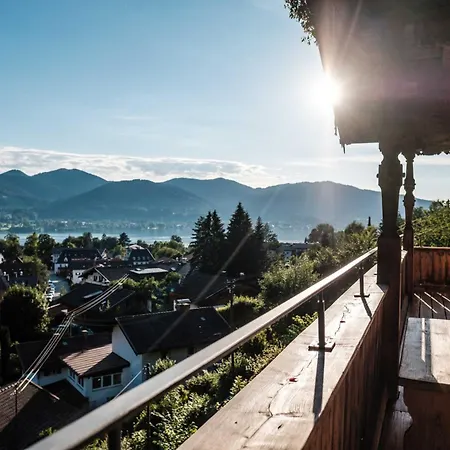 Alpbach - Design * تيغرنسي